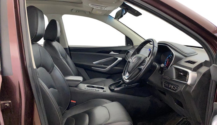 2019 MG HECTOR SHARP 1.5 DCT PETROL, Petrol, Automatic, 50,990 km, Right Side Front Door Cabin