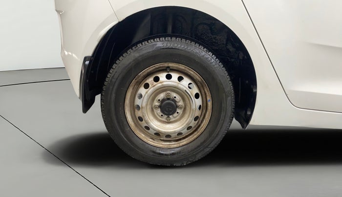 2020 Tata ALTROZ XE PETROL, Petrol, Manual, 33,190 km, Right Rear Wheel