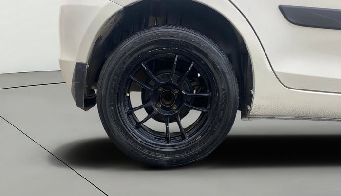 2016 Maruti Swift VDI, Diesel, Manual, 1,13,417 km, Right Rear Wheel