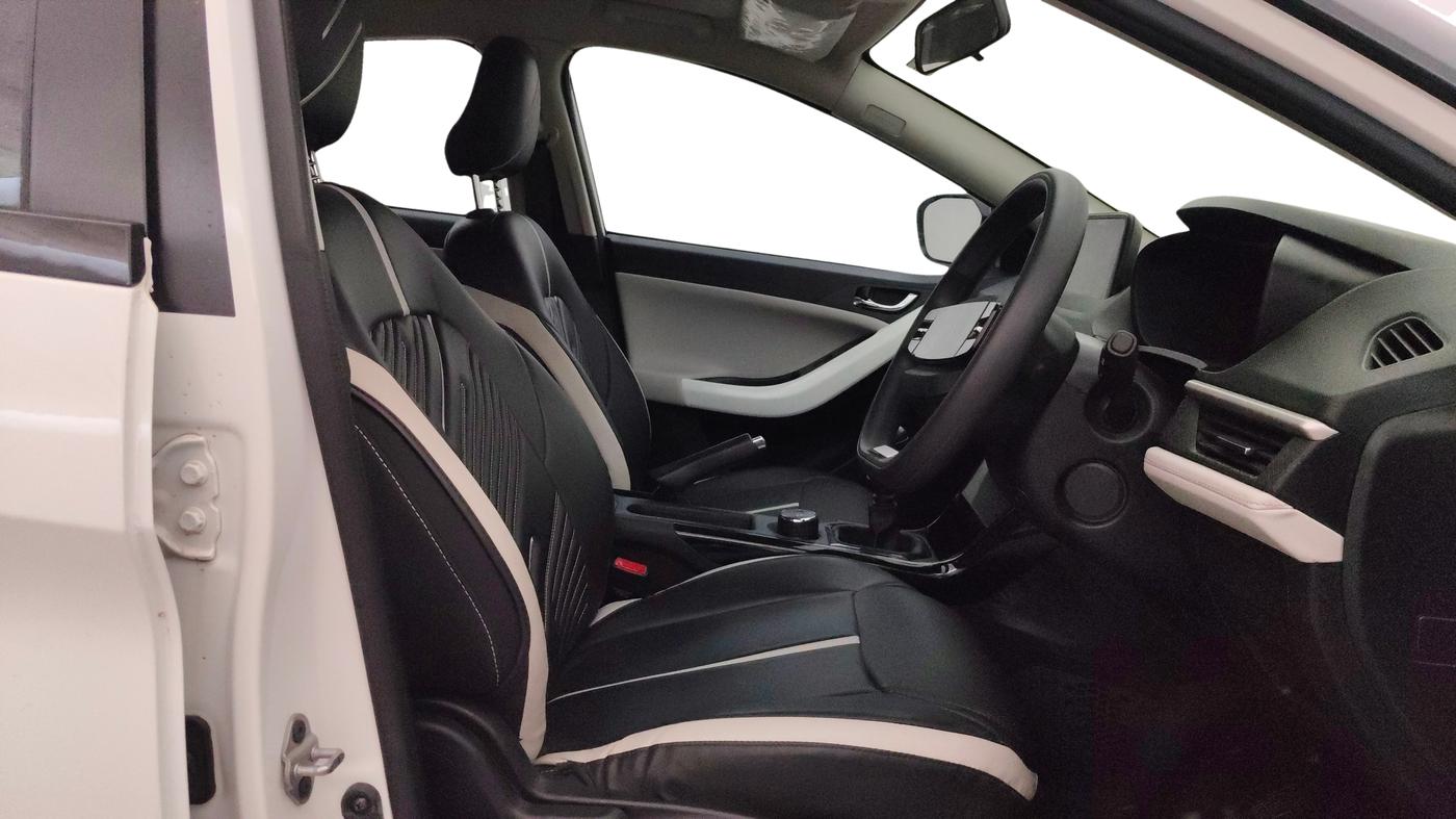 2024 Tata NEXON CREATIVE 1.2 PETROL, Petrol, Manual, 22,909 km, Right Side Front Door Cabin