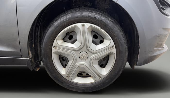 2023 Tata ALTROZ XM PLUS PETROL, Petrol, Manual, 37,024 km, Right Front Wheel