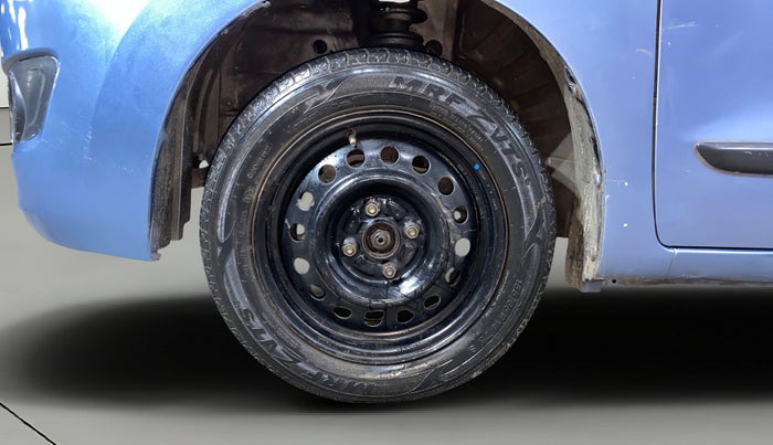 2013 Maruti Wagon R 1.0 VXI, Petrol, Manual, 51,014 km, Left Front Wheel