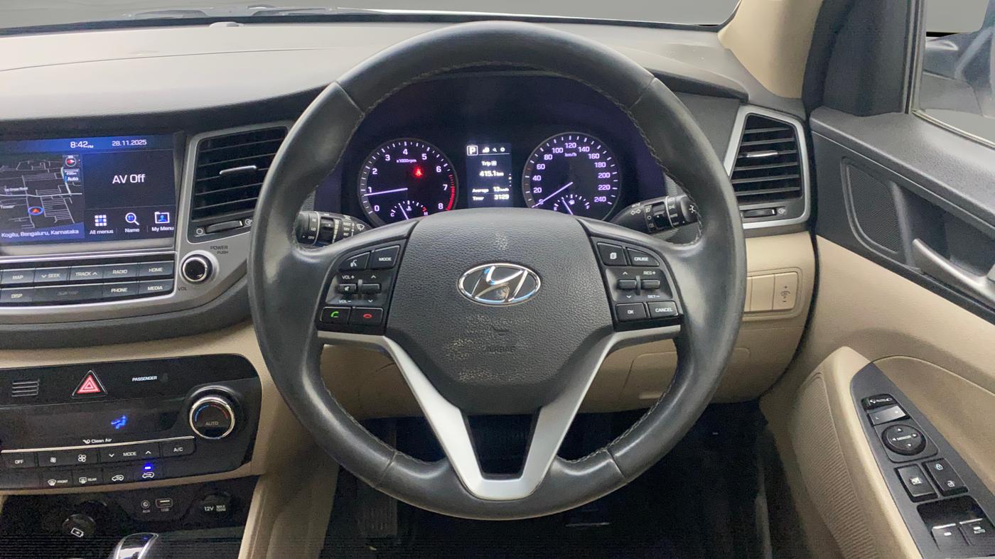 2019 Hyundai Tucson GLS 2WD AT PETROL, Petrol, Automatic, 76,515 km, Steering Wheel Close Up