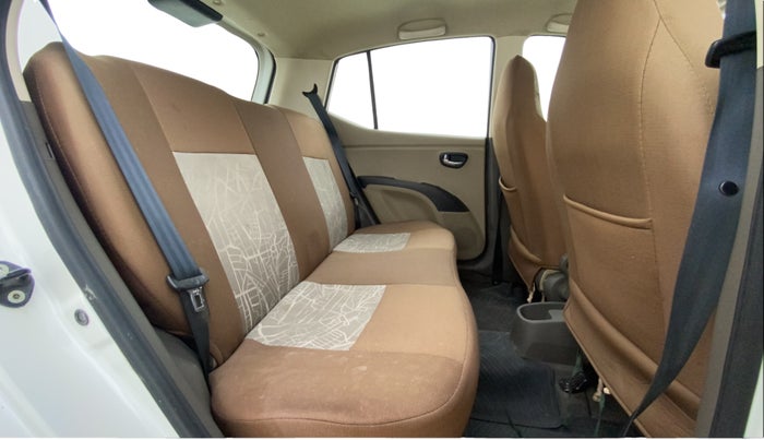 2015 Hyundai i10 SPORTZ 1.1, Petrol, Manual, 58,004 km, Right Side Rear Door Cabin