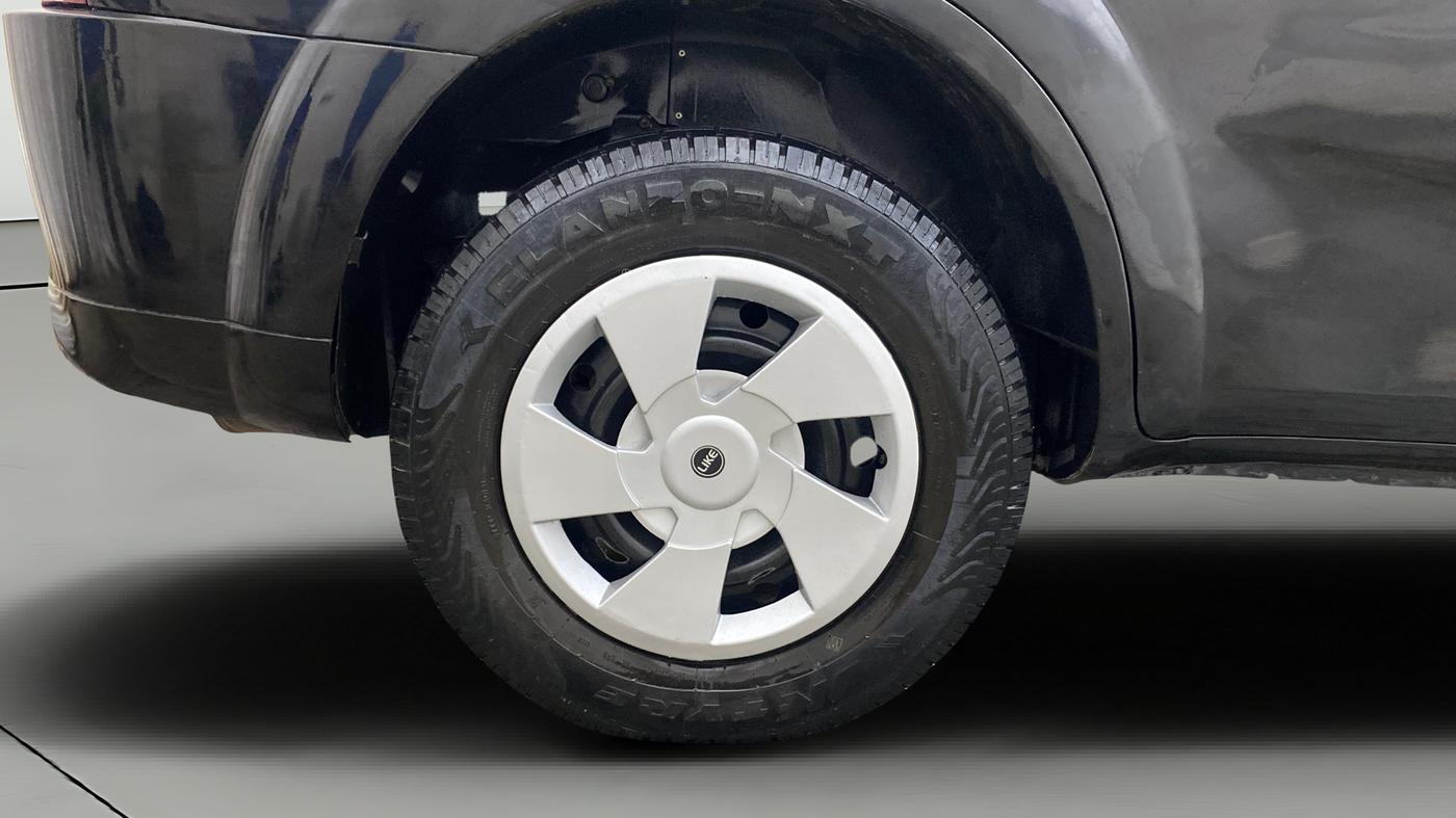 2014 Mahindra XUV500 W4, Diesel, Manual, 97,259 km, Right Rear Wheel