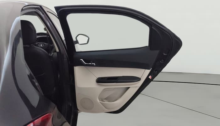 2022 Tata TIGOR XZ PLUS CNG, CNG, Manual, 74,369 km, RHS Rear Door