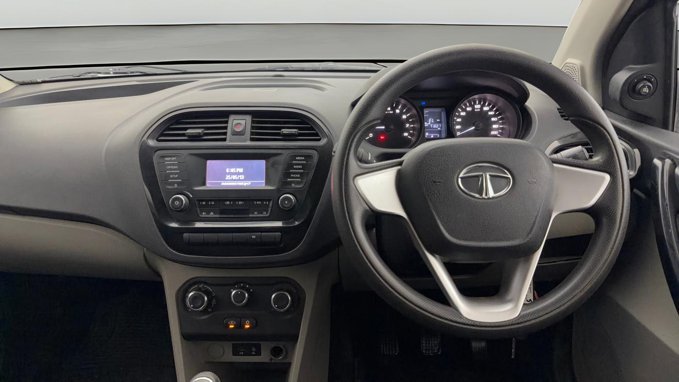 2017 Tata Tiago XT PETROL, Petrol, Manual, 71,597 km, Steering Wheel Close Up
