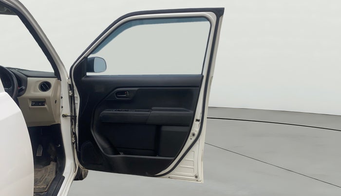 2022 Maruti New Wagon-R LXI CNG 1.0, CNG, Manual, 1,12,763 km, RHS Front Door