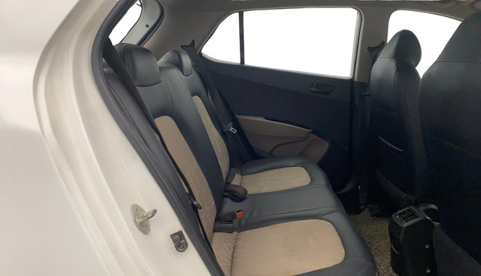 2018 Hyundai Grand i10 MAGNA 1.2 KAPPA VTVT, Petrol, Manual, 43,983 km, Right Side Rear Door Cabin