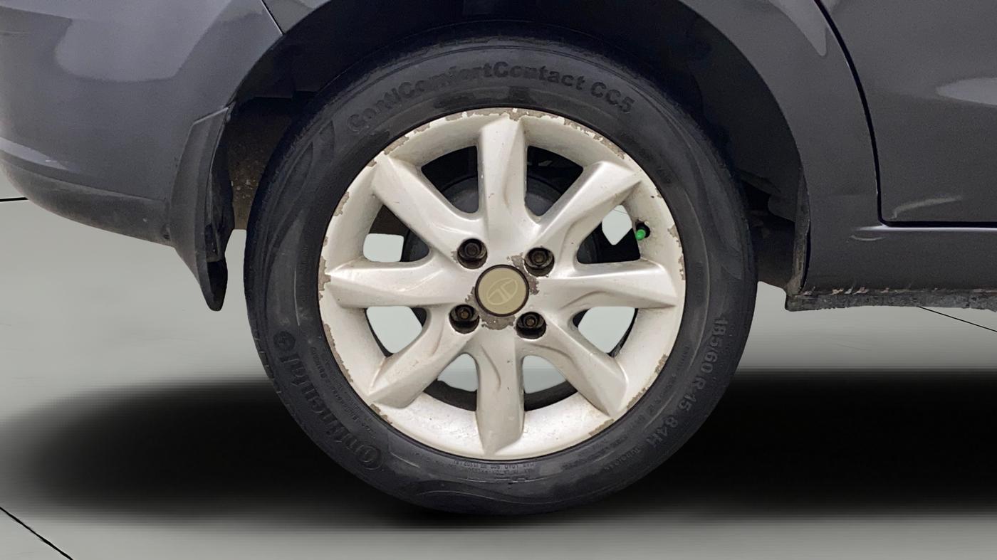 2016 Tata Zest XT PETROL, Petrol, Manual, 66,245 km, Right Rear Wheel