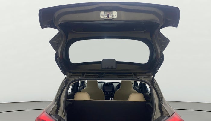 2017 Renault Kwid RXT 1.0 AMT, Petrol, Automatic, 29,536 km, Boot Door Open