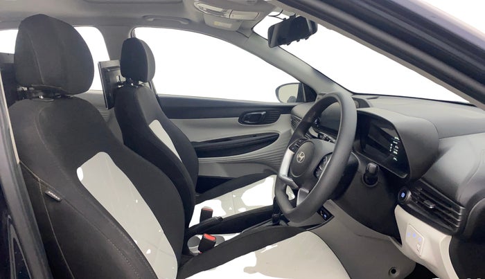 2025 Hyundai NEW I20 Sportz (O) 1.2 IVT, Petrol, Automatic, 2,954 km, Right Side Front Door Cabin