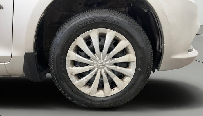 2015 Maruti Swift Dzire VXI, Petrol, Manual, 58,758 km, Right Front Wheel