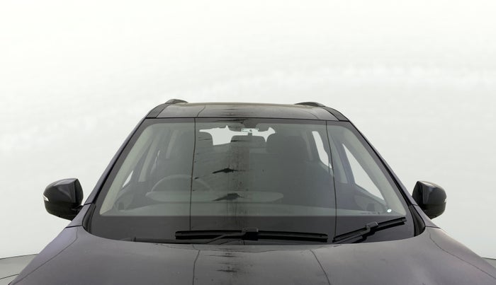 2022 Mahindra XUV700 AX 5 P AT 5 STR, Petrol, Automatic, 32,275 km, Front Windshield