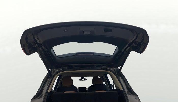 2023 MG HECTOR PLUS SHARP PRO 1.5 PETROL TURBO CVT 6 STR, Petrol, Automatic, 35,383 km, Boot Door Open