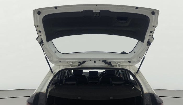 2023 Tata ALTROZ XZ + SUNROOF, Petrol, Manual, 44,407 km, Boot Door Open