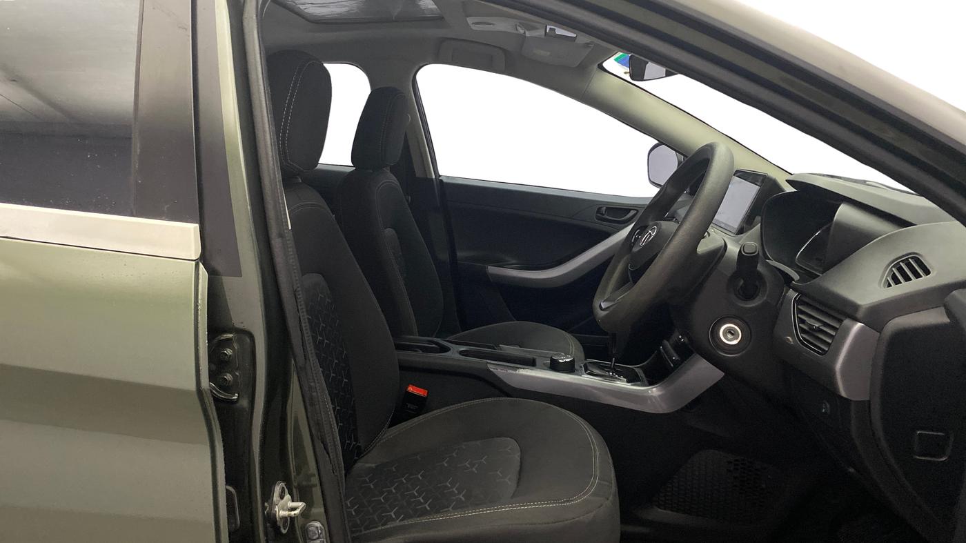 2021 Tata NEXON XMA SUNROOF PETROL, Petrol, Automatic, 45,261 km, Right Side Front Door Cabin