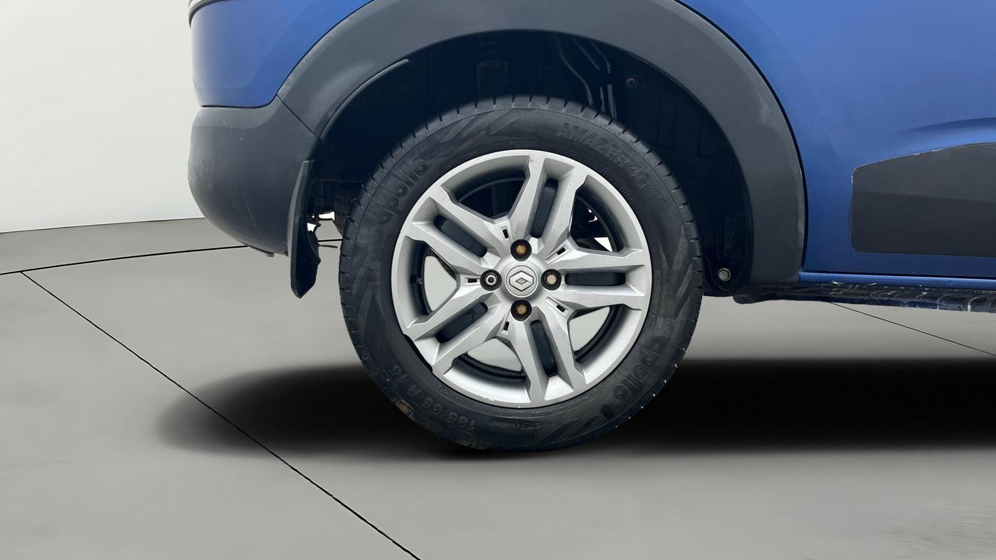 2019 Renault TRIBER RXZ, Petrol, Manual, 65,267 km, Right Rear Wheel
