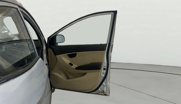 2015 Hyundai Eon ERA +, CNG, Manual, 82,955 km, RHS Front Door