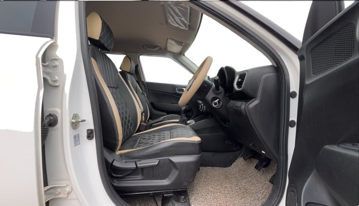 2021 Hyundai VENUE S+ 1.2, Petrol, Manual, 71,178 km, Right Side Front Door Cabin