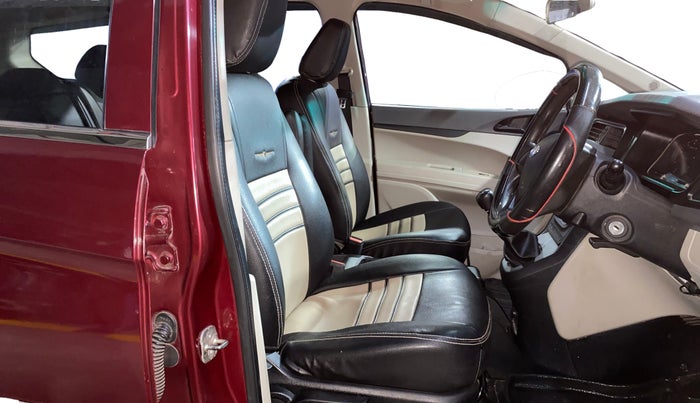 2019 Mahindra MARAZZO M4 8 STR, Diesel, Manual, 87,903 km, Right Side Front Door Cabin
