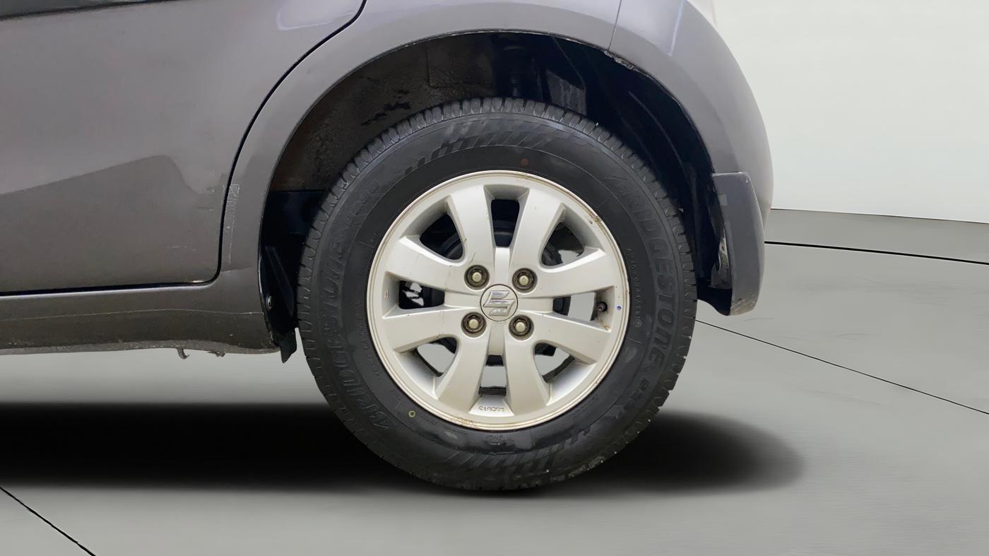 2015 Maruti Ritz ZXI, Petrol, Manual, 77,004 km, Left Rear Wheel