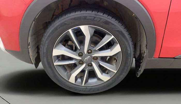 2021 Mahindra XUV300 W8 (O) 1.2 PETROL AMT, Petrol, Automatic, 59,338 km, Left Front Wheel