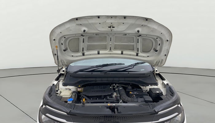 2023 KIA CARENS  PREMIUM 1.5 TURBO PETROL IMT 7 STR, Petrol, Manual, 28,543 km, Open Bonet