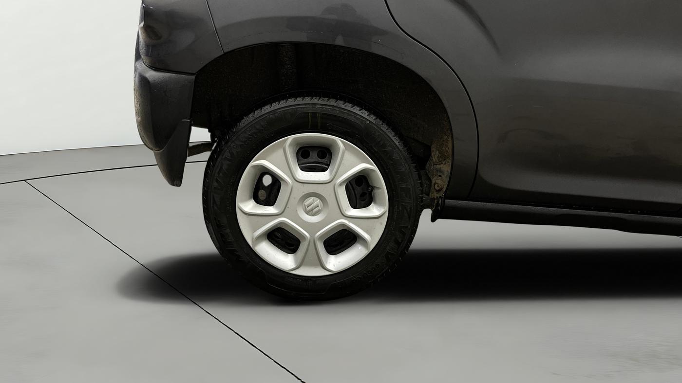 2020 Maruti S PRESSO VXI PLUS AMT, Petrol, Automatic, 17,977 km, Right Rear Wheel