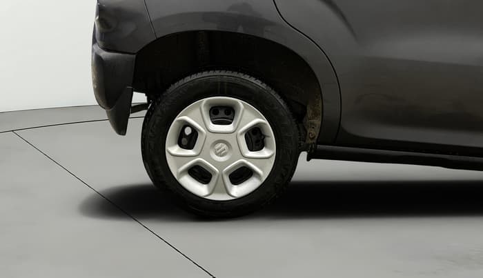 2020 Maruti S PRESSO VXI PLUS AMT, Petrol, Automatic, 17,977 km, Right Rear Wheel