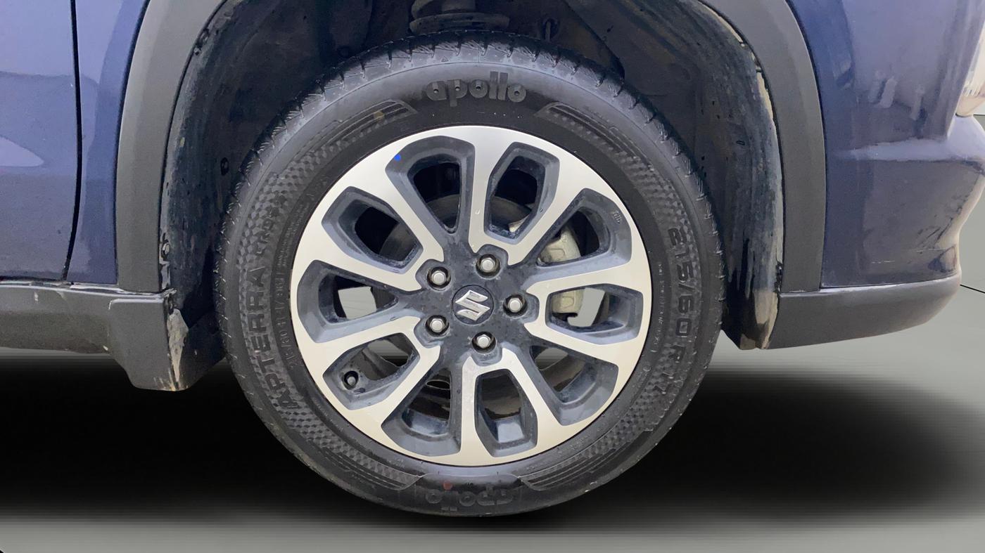 2023 Maruti Grand Vitara ALPHA SMART HYBRID AT, Petrol, Automatic, 7,822 km, Right Front Wheel