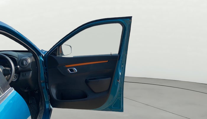 2020 Renault Kwid CLIMBER 1.0 (O), Petrol, Manual, 26,920 km, RHS Front Door