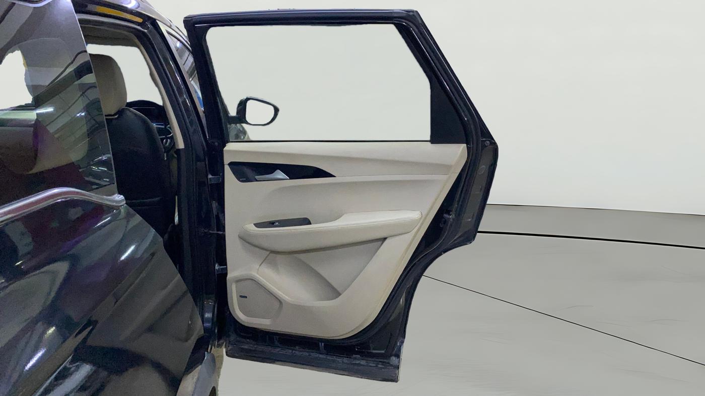 2021 MG HECTOR SHARP 1.5 PETROL CVT, Petrol, Automatic, 61,025 km, RHS Rear Door