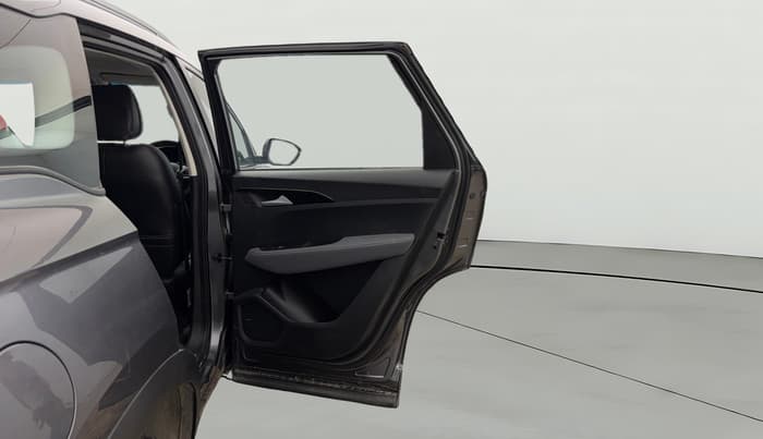 2021 MG HECTOR SHINE 1.5 PETROL TURBO CVT, Petrol, Automatic, 34,829 km, RHS Rear Door