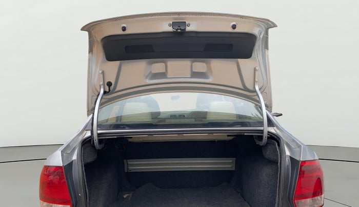 2014 Volkswagen Vento HIGHLINE PETROL AT, Petrol, Automatic, 1,05,011 km, Boot Door Open