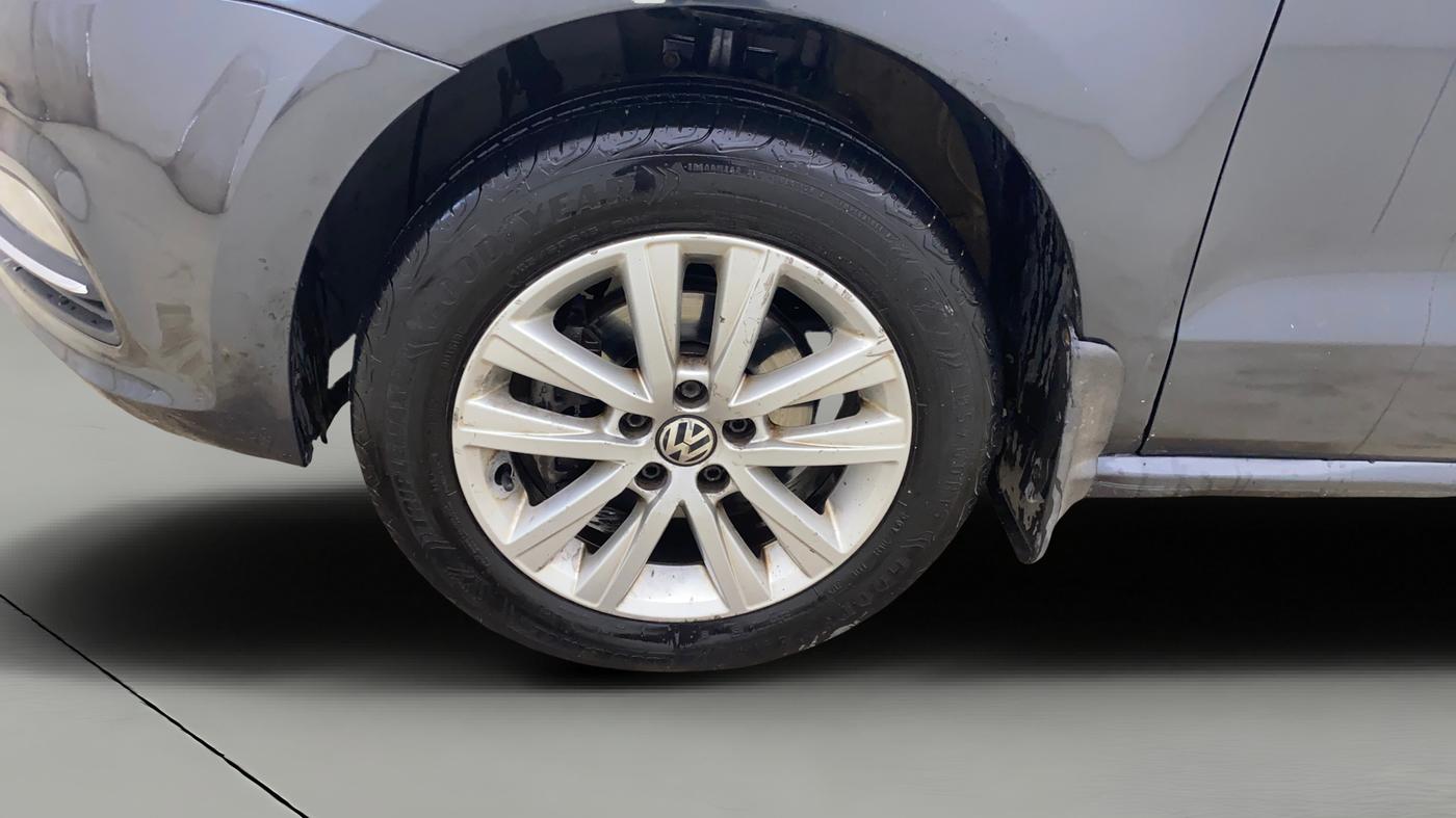 2016 Volkswagen Polo GT TSI AT, Petrol, Automatic, 77,274 km, Left Front Wheel