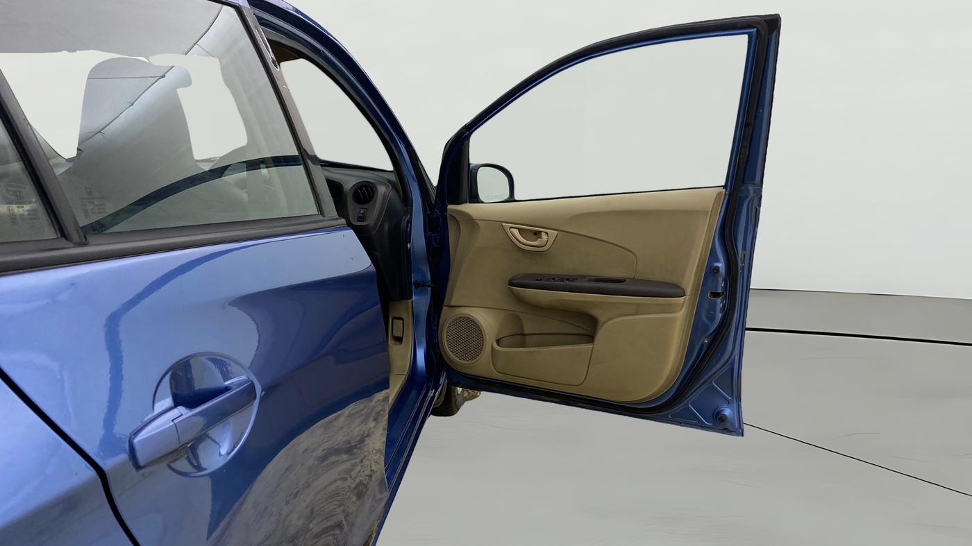 2013 Honda Amaze 1.2L I-VTEC EX, Petrol, Manual, 1,16,263 km, RHS Front Door