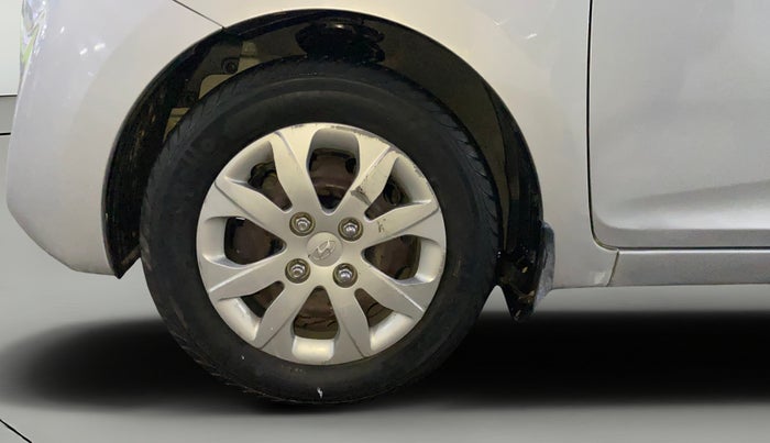 2015 Hyundai Eon MAGNA +, Petrol, Manual, 21,667 km, Left Front Wheel