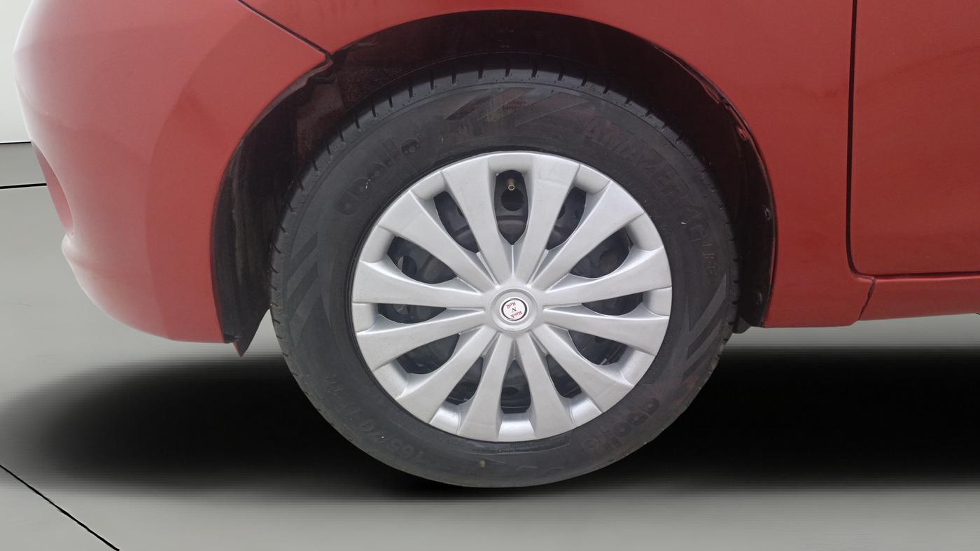 2014 Maruti Celerio ZXI, Petrol, Manual, 96,716 km, Left Front Wheel
