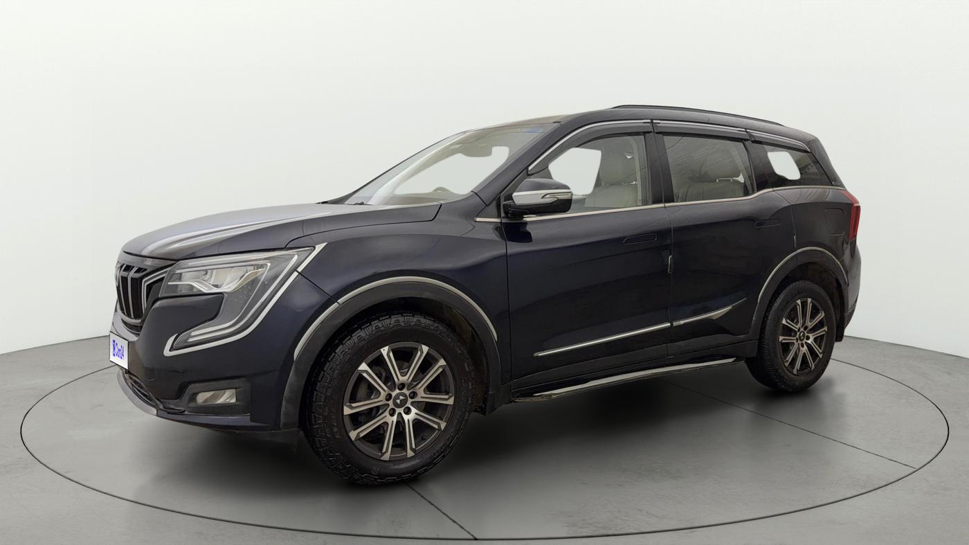 2022 Mahindra XUV700 AX 7 P AT 7 STR, Petrol, Automatic, 79,799 km, Left Front Diagonal