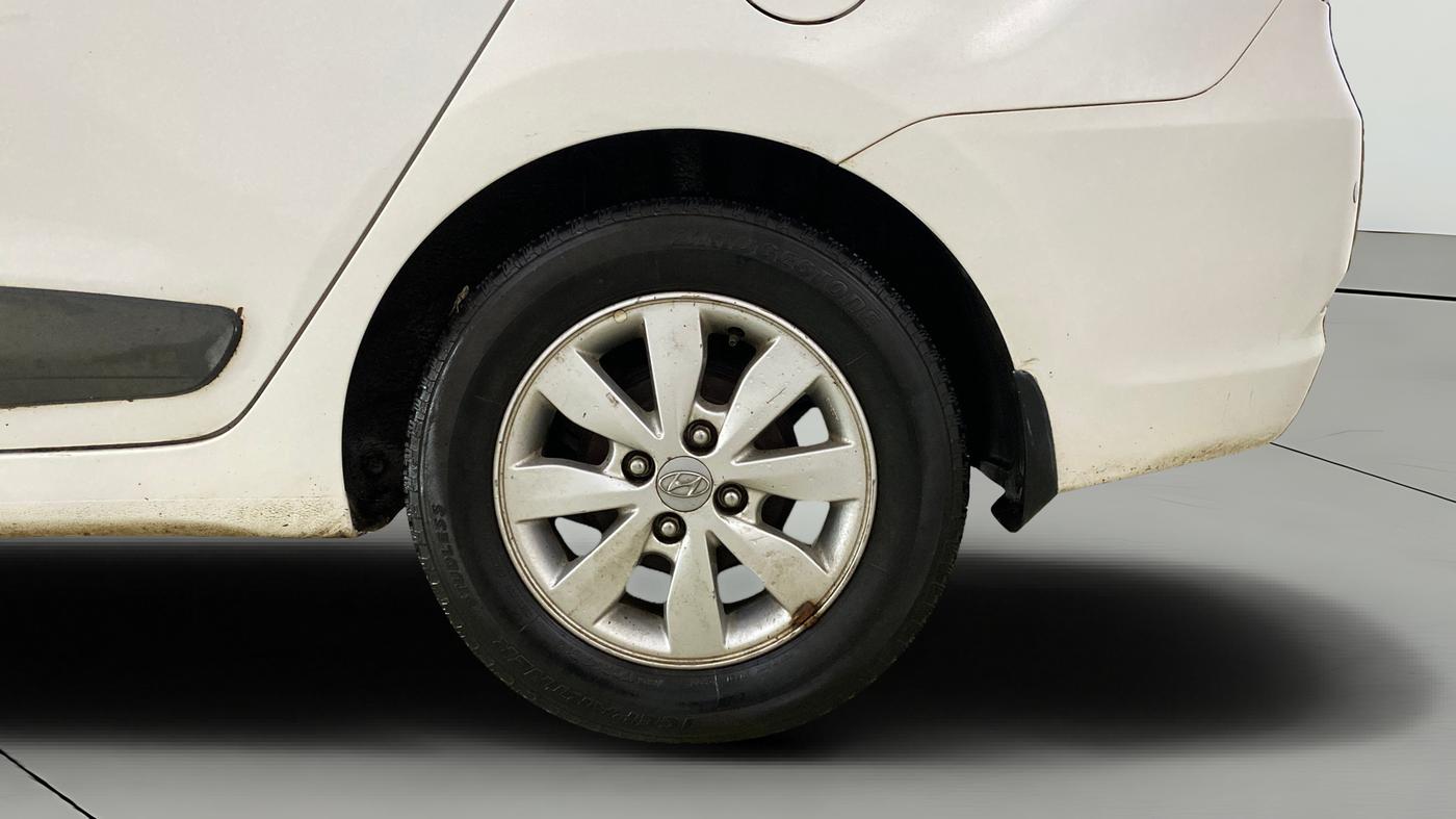 2014 Hyundai Xcent S (O) 1.2, Petrol, Manual, 31,748 km, Left Rear Wheel