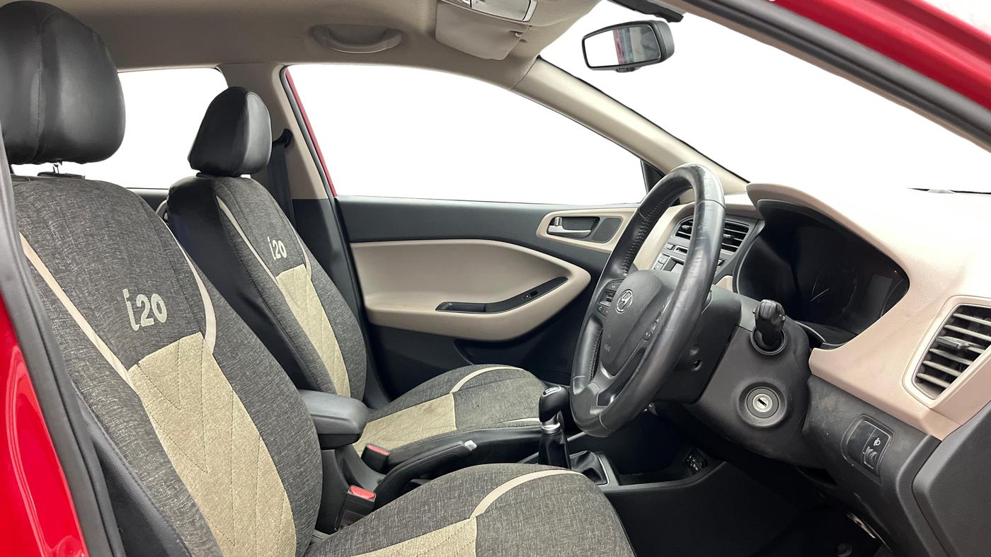 2015 Hyundai Elite i20 SPORTZ 1.2, Petrol, Manual, 69,466 km, Right Side Front Door Cabin