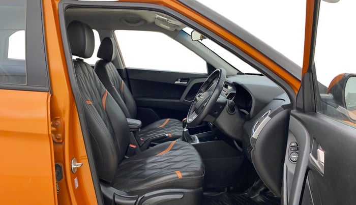 2018 Hyundai Creta SX 1.6 PETROL DUAL TONE, Petrol, Manual, 41,824 km, Right Side Front Door Cabin