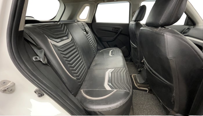 2021 Maruti Vitara Brezza LXI, Petrol, Manual, 52,923 km, Right Side Rear Door Cabin