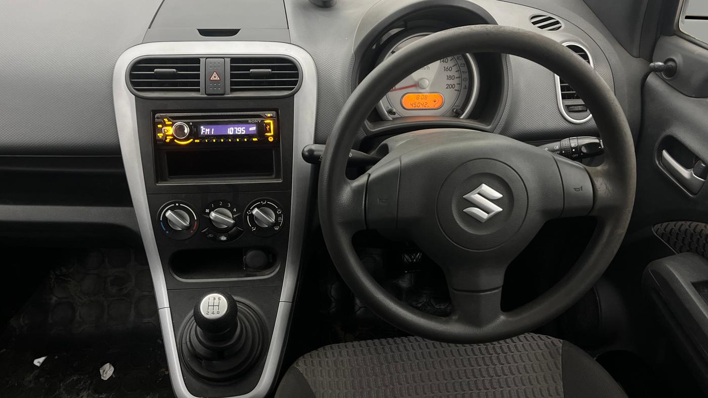 2014 Maruti Ritz VXI, Petrol, Manual, 45,015 km, Steering Wheel Close Up