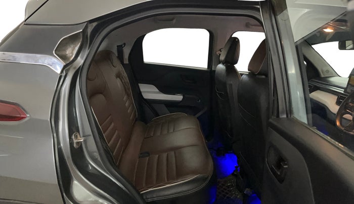 2023 Tata PUNCH PURE MT, Petrol, Manual, 37,808 km, Right Side Rear Door Cabin
