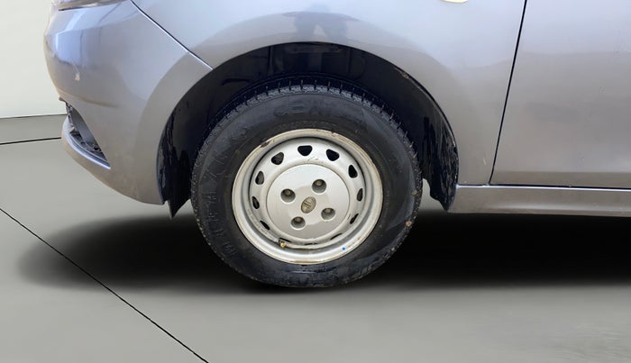 2018 Tata Tiago XM PETROL, Petrol, Manual, 83,861 km, Left Front Wheel