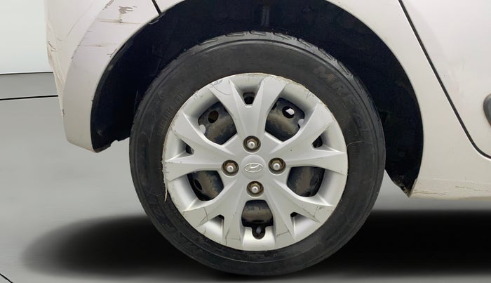 2016 Hyundai Grand i10 SPORTZ 1.2 KAPPA VTVT, Petrol, Manual, 80,035 km, Right Rear Wheel