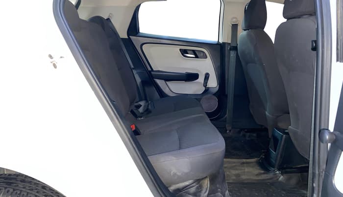 2023 Tata ALTROZ XE PLUS PETROL, Petrol, Manual, 20,497 km, Right Side Rear Door Cabin