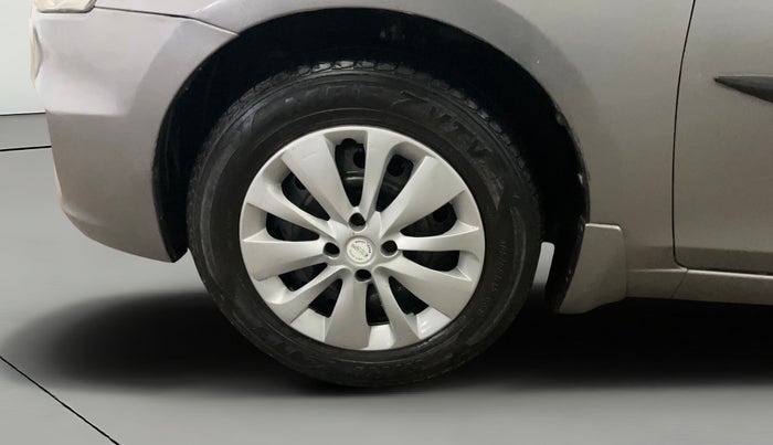 2015 Maruti Ciaz VXI+, Petrol, Manual, 67,224 km, Left Front Wheel